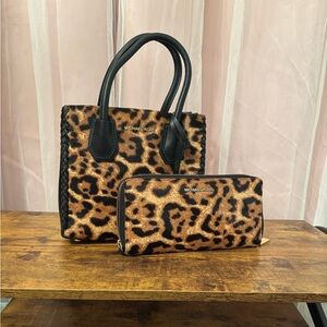 Michael Kors leopard print purse with matching wallet. New worn tags